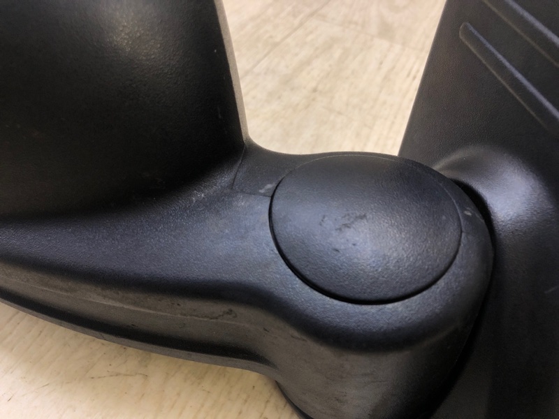 Зеркало правое LIBERTY 02-07 Зеркало правое LIBERTY 02-07