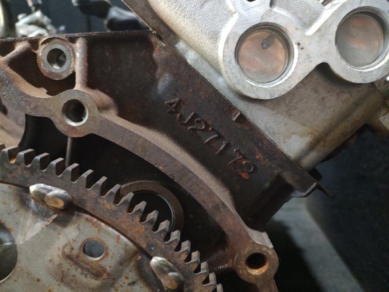 Двигатель бензин GX470 02-09 2004 4.7 2UZFE