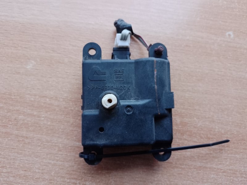 Моторчик заслонки печки NISSAN TEANA J32 08-14