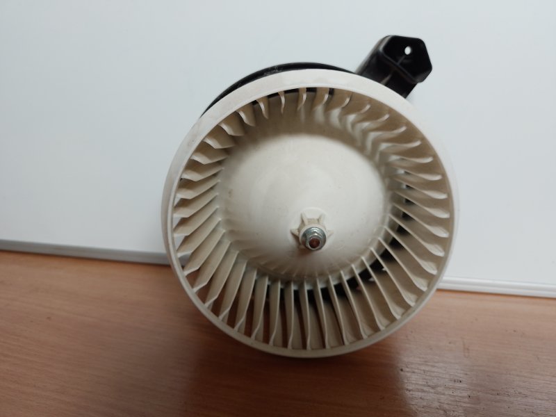 Моторчик печки CIVIC FC/FK 15-