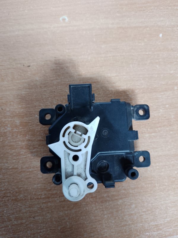 Моторчик заслонки печки CIVIC FC/FK 15-