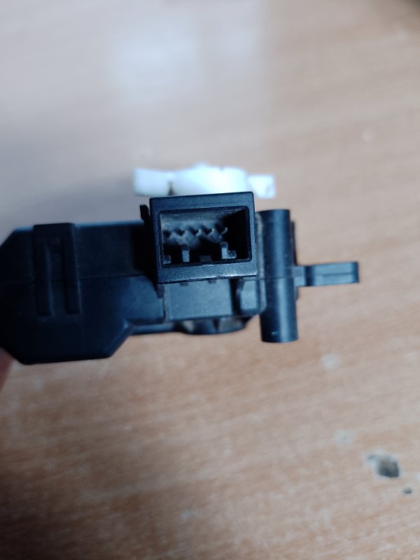 Моторчик заслонки печки CIVIC FC/FK 15-