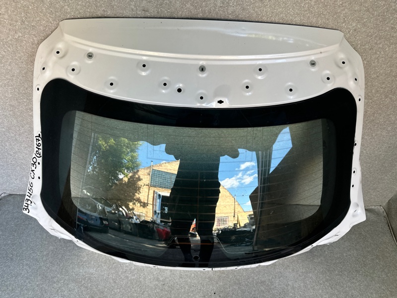 Крышка багажника CX-30 19- 2021 2.5L Крышка багажника CX-30 19- 2021 2.5L