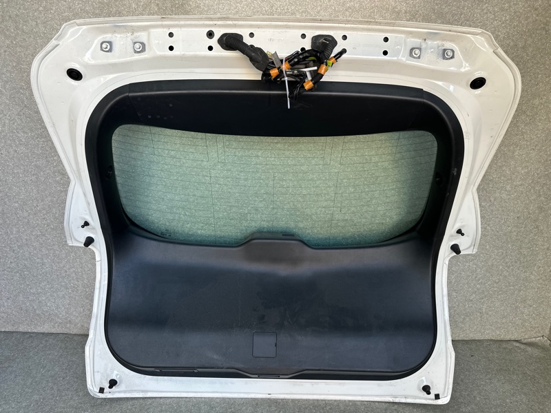 Крышка багажника CX-30 19- 2021 2.5L Крышка багажника CX-30 19- 2021 2.5L