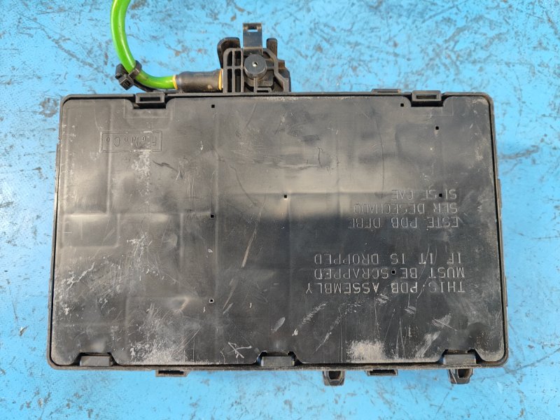 Блок предохранителей моторный отсек FUSION 14-