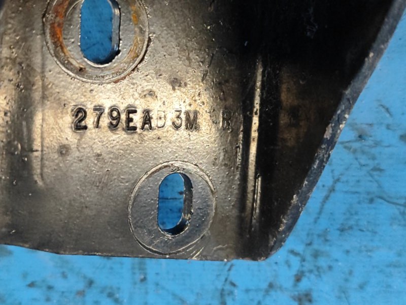 Петля двери верхняя задняя правая GRAND CARAVAN 08- 2014 3.6 ERB