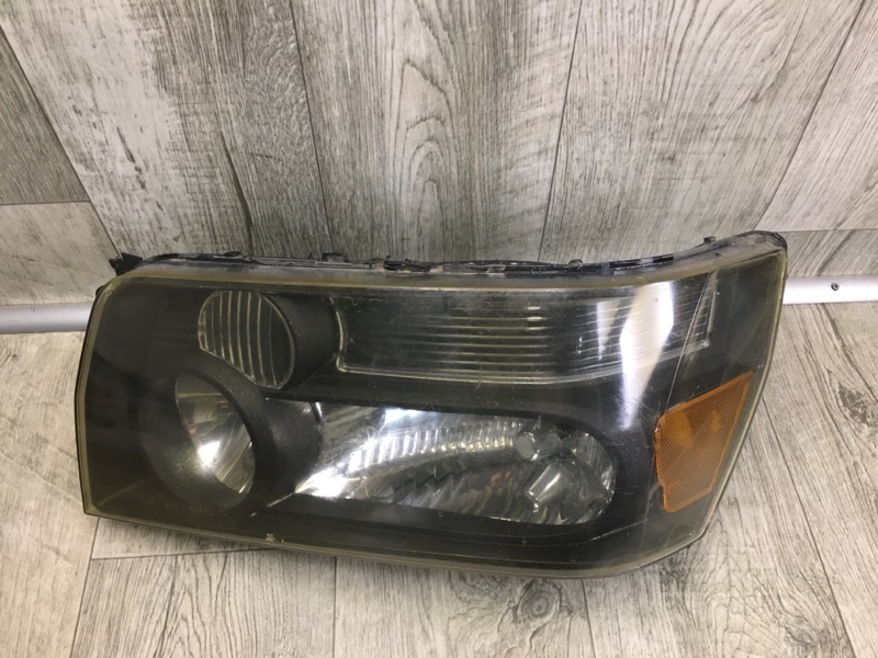 Фара левая QX56 / TITAN / ARMADA 04-16