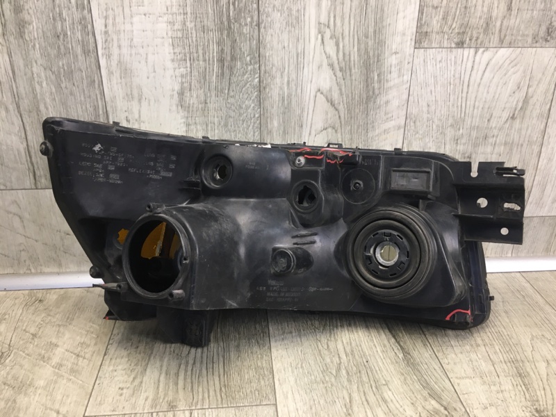 Фара левая QX56 / TITAN / ARMADA 04-16