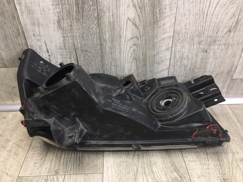 Фара левая QX56 / TITAN / ARMADA 04-16