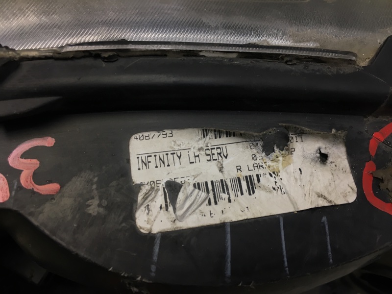 Фара левая QX56 / TITAN / ARMADA 04-16