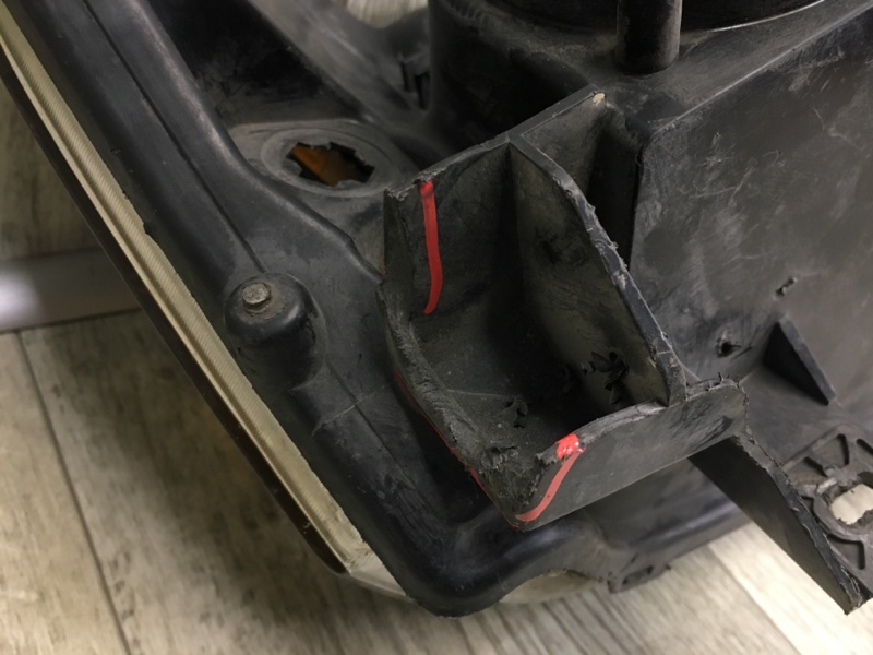 Фара левая QX56 / TITAN / ARMADA 04-16