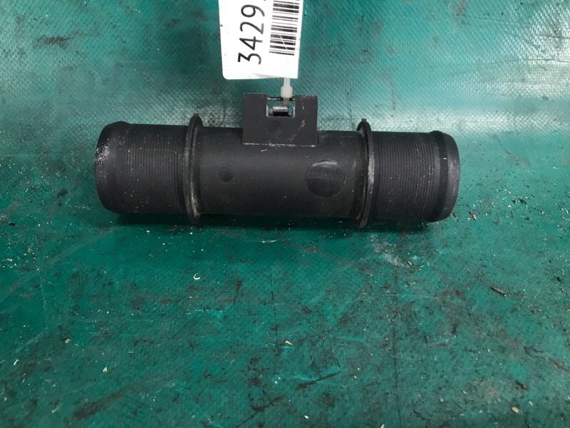 Фланец системы охлаждения NISSAN JUKE 10-19 2013 1.6 MR16DDT 21537-JD00A Б/У