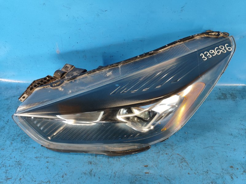 Фара левая ESCAPE 12-19 2017 T15HDTX