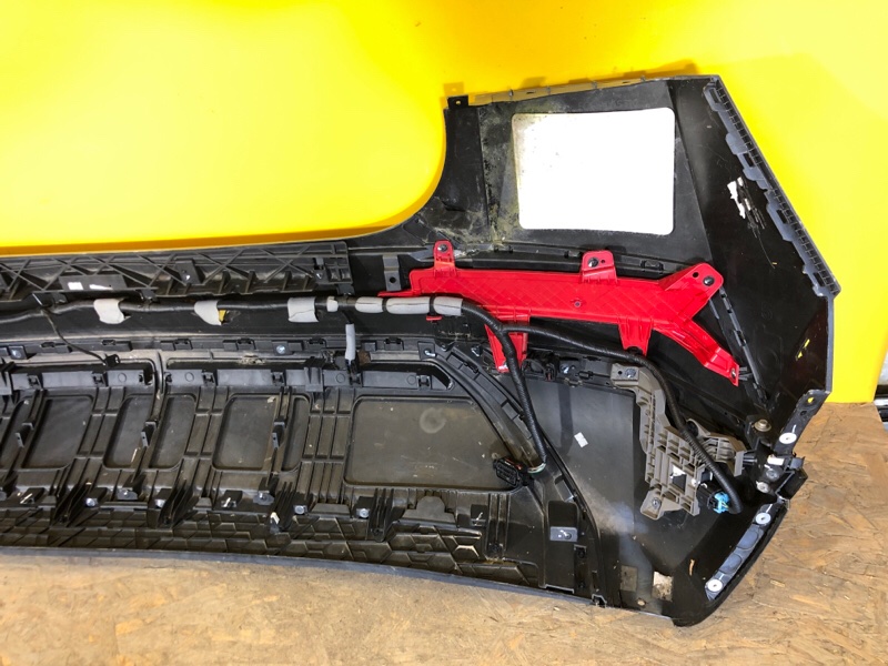 Бампер задний IONIQ 5 21- Бампер задний IONIQ 5 21-