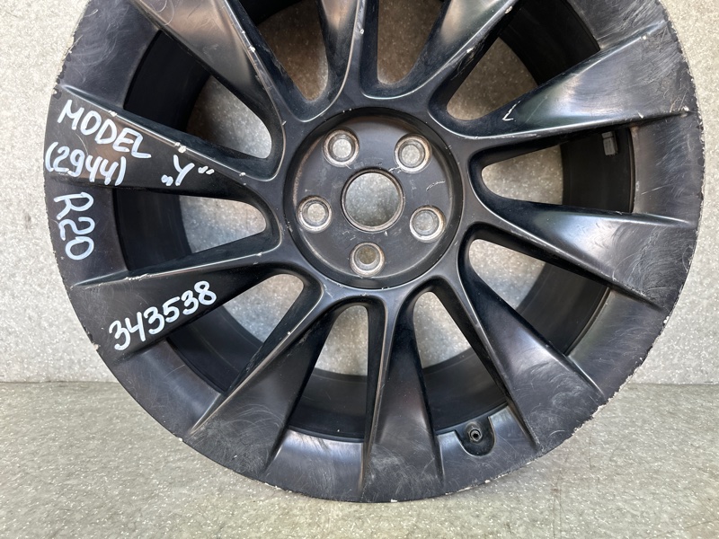 Диск R20 MODEL Y 19- 2021 Диск R20 MODEL Y 19- 2021