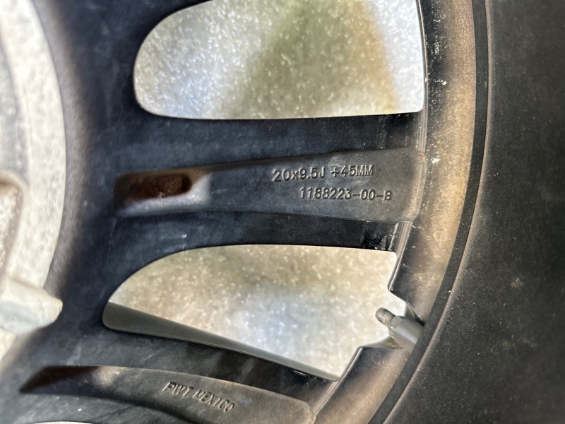 Диск R20 MODEL Y 19- 2021 Диск R20 MODEL Y 19- 2021