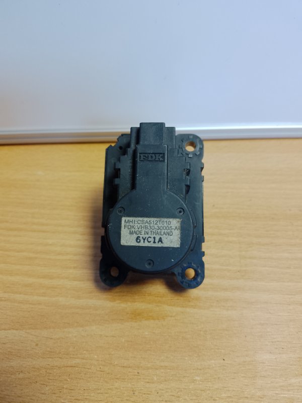 Моторчик заслонки печки MITSUBISHI LANCER X 10 07-15 7820A080 Б/У