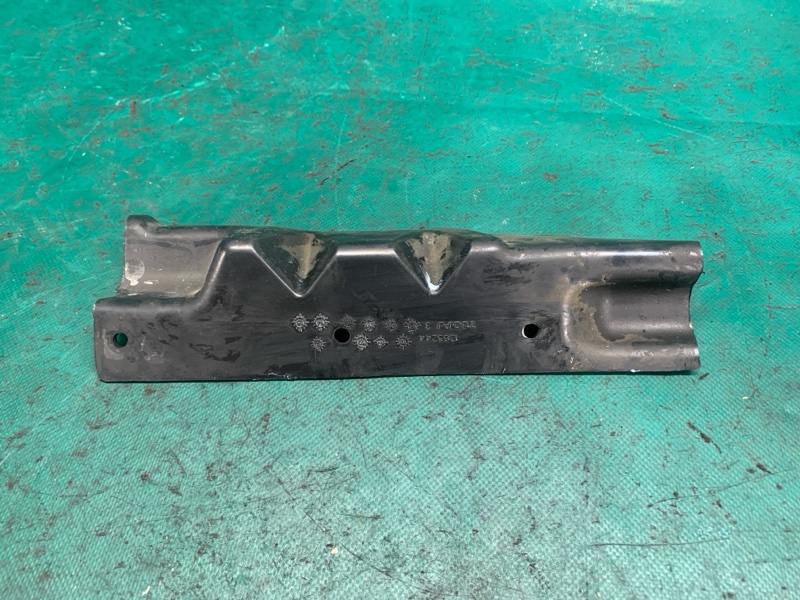 Дефлектор радиатора правый JEEP PATRIOT 10-17 2.0 ECN Дефлектор радиатора правый JEEP PATRIOT 10-17 2.0 ECN