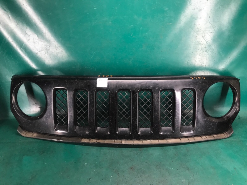 Запчасть решетка радиатора JEEP PATRIOT 10-17 2016 2.0 ECN 68091526AA Б/У Решетка радиатора JEEP PATRIOT 10-17 2016 2.0 ECN 68091526AA Б/У