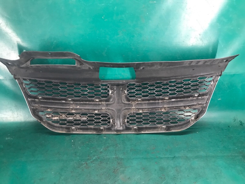 Решетка радиатора DODGE JOURNEY 08-20 3.6 ERB