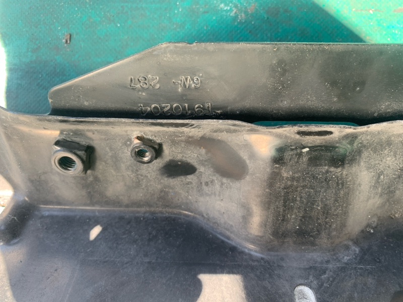 Панель передняя верхняя DODGE DURANGO 11- (WD)