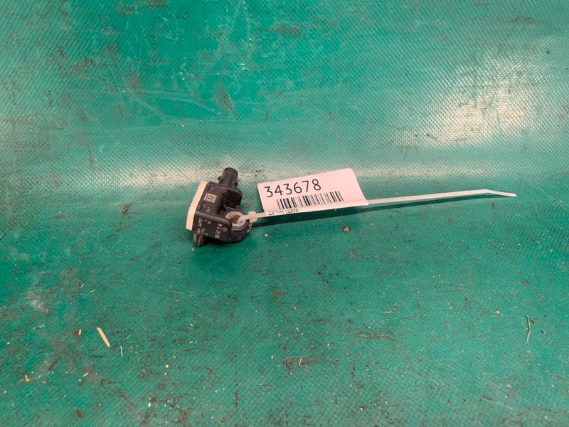 Запчасть датчик удара DODGE DURANGO 11- (WD) 2014 56054212AA Б/У Датчик удара DODGE DURANGO 11- (WD) 2014 56054212AA Б/У