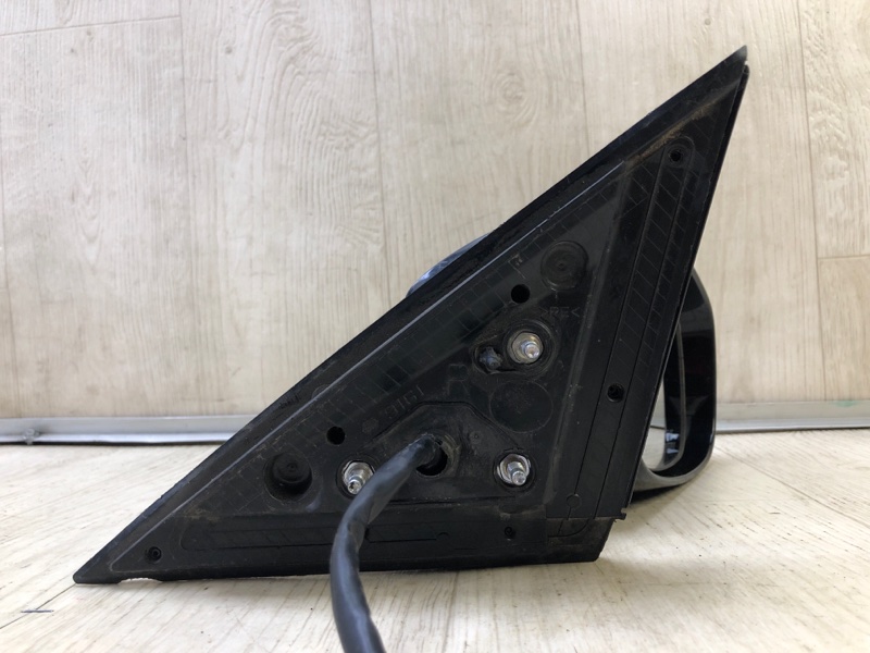 Зеркало правое G25/G35/G37/Q40 06-14