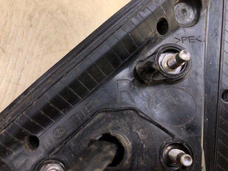 Зеркало правое G25/G35/G37/Q40 06-14