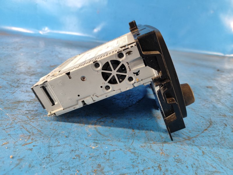 Магнитола RENEGADE (BU) 14- 2015 2.4 ED6 Магнитола RENEGADE (BU) 14- 2015 2.4 ED6