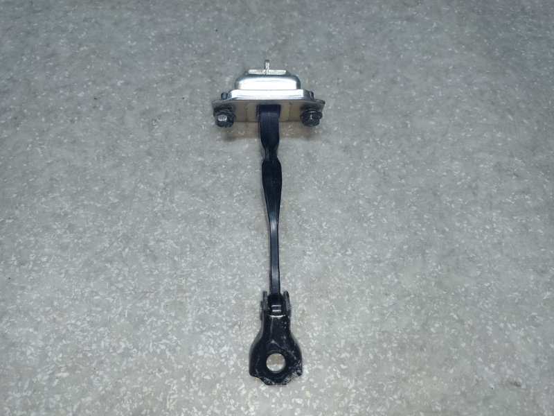 Запчасть ограничитель двери передний правый NISSAN X-TRAIL/ROGUE T32 13-20 2016 2.5 QR25DE 80430-4CL0A Б/У Ограничитель двери передний правый NISSAN X-TRAIL/ROGUE T32 13-20 2016 2.5 QR25DE 80430-4CL0A Б/У