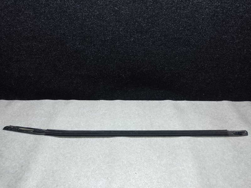 Молдинг двери передний правый X-TRAIL/ROGUE T32 13-20 2016 2.5 QR25DE