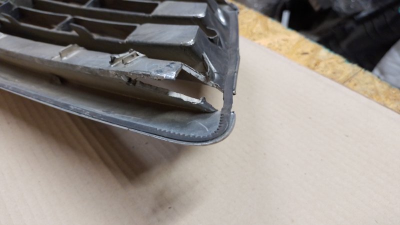 Решетка радиатора TEANA J32 08-14