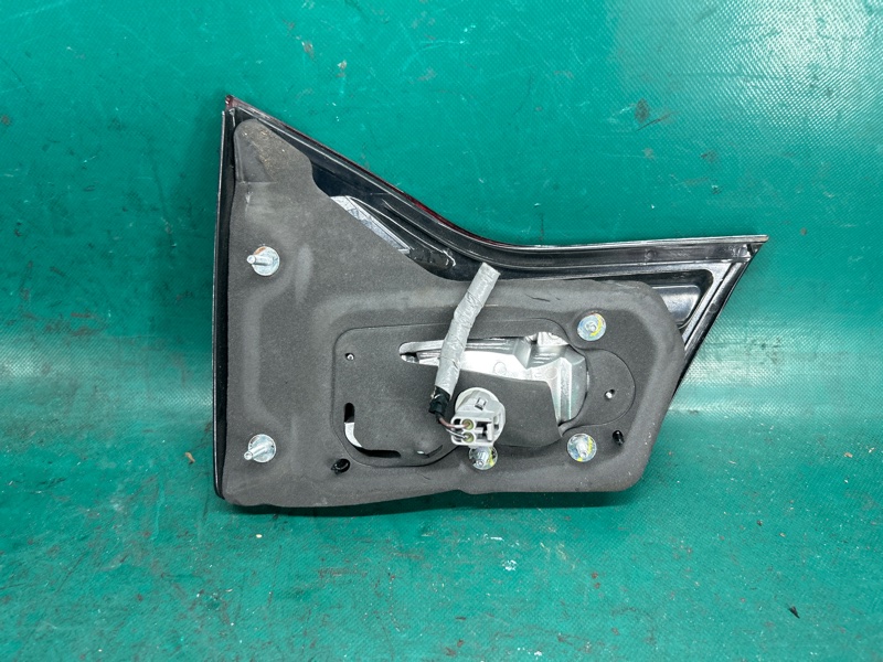 Фонарь внутренний левый MDX (YD2) 06-13 2012 3.7 J37A1