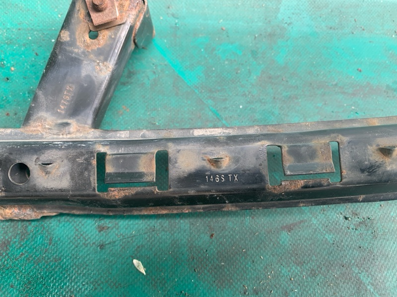 Кронштейн переднего бампера (под фарой) левый ACURA MDX (YD2) 06-13 3.7 J37A1