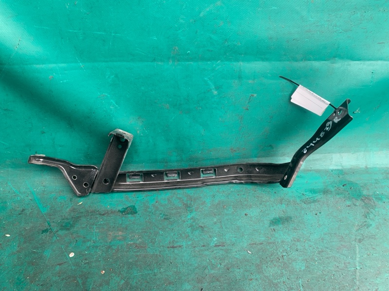 Кронштейн переднего бампера (под фарой) правый MDX (YD2) 06-13 2012 3.7 J37A1