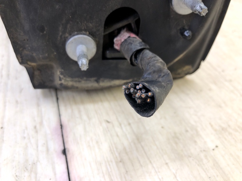 Зеркало левое QX56 / TITAN / ARMADA 04-16 Зеркало левое QX56 / TITAN / ARMADA 04-16