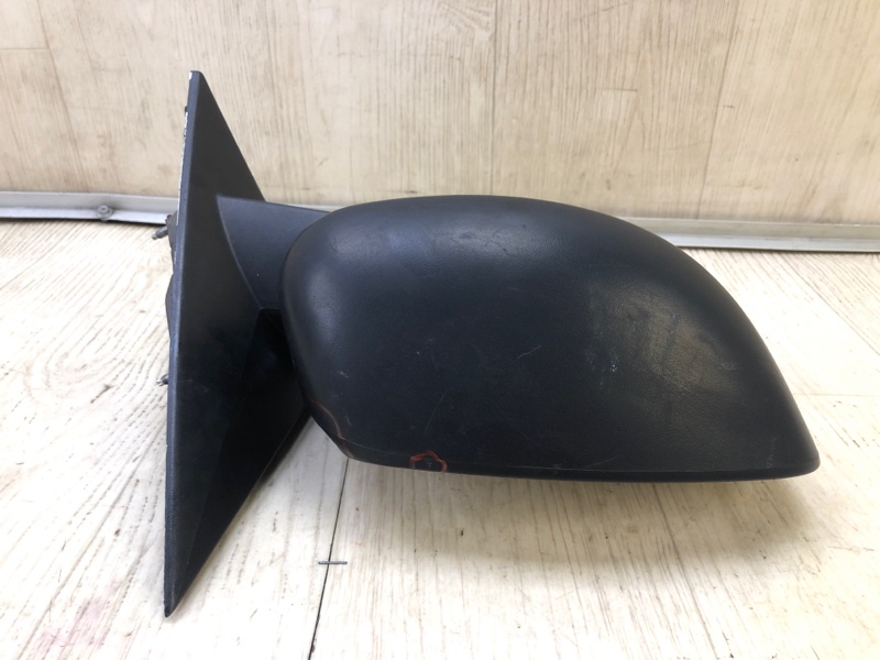 Зеркало правое DODGE CHARGER 05-10 Зеркало правое DODGE CHARGER 05-10