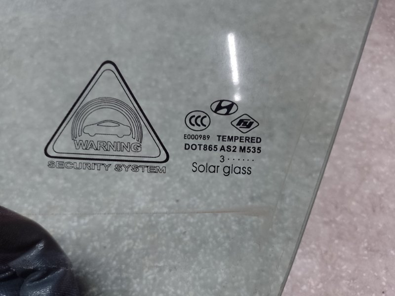 Стекло двери переднее левое ELANTRA MD 10-15 2013 1.8 G4NB