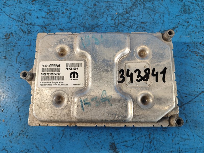 Запчасть блок управления двигателем JEEP COMPASS 17-21 2018 2.4 EDD 68342095AA Б/У Блок управления двигателем JEEP COMPASS 17-21 2018 2.4 EDD 68342095AA Б/У