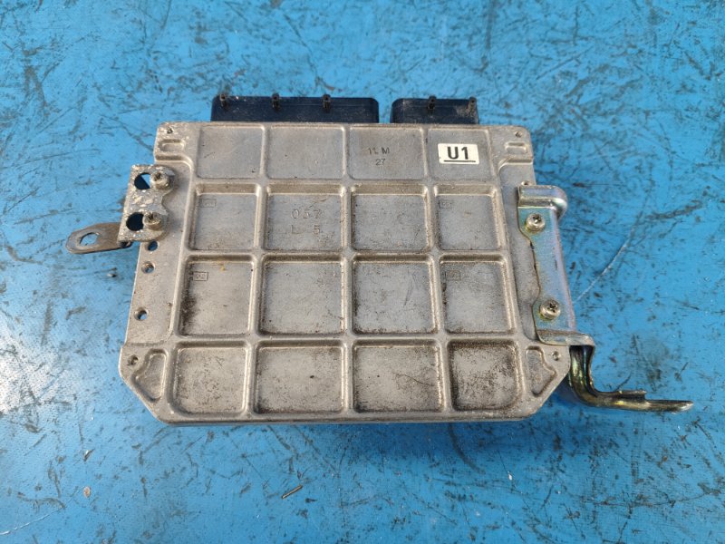 Блок управления двигателем PRIUS - 30 09-17