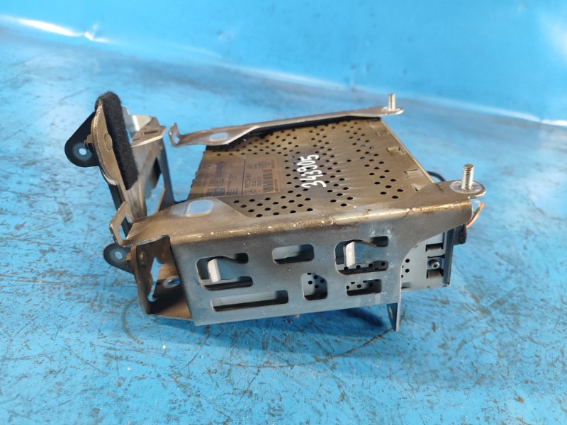 Усилитель звука GLC -CLASS X253 15-19 2017 M276823 3.0L Усилитель звука GLC -CLASS X253 15-19 2017 M276823 3.0L