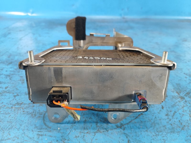 Усилитель звука GLC -CLASS X253 15-19 2017 M276823 3.0L Усилитель звука GLC -CLASS X253 15-19 2017 M276823 3.0L