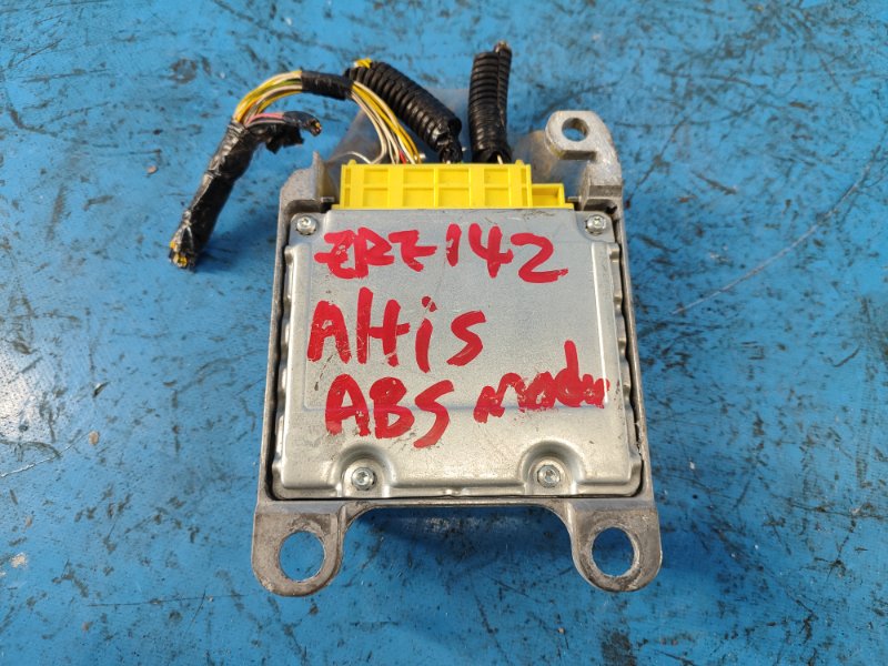 Блок управления AIRBAG COROLLA 150 06-13