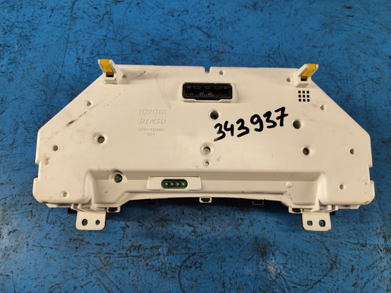 Панель приборов LEXUS CT200 11-17 1.8 2ZRFXE