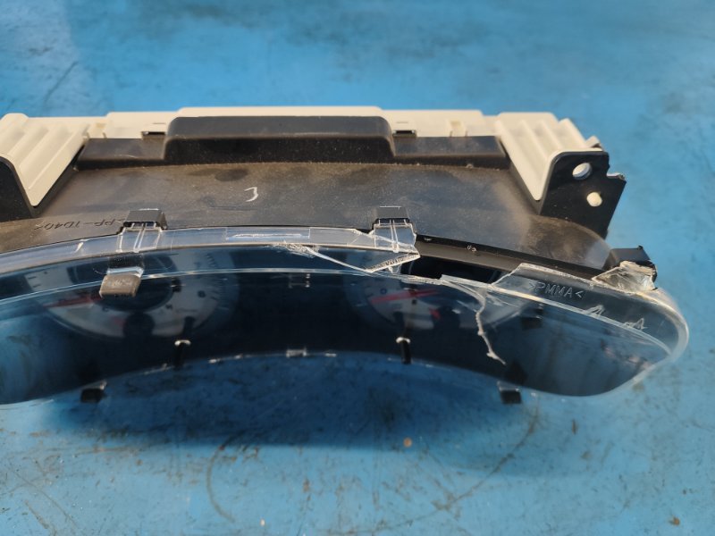 Панель приборов TOYOTA SIENNA 11-16 3.5 2GR-FE