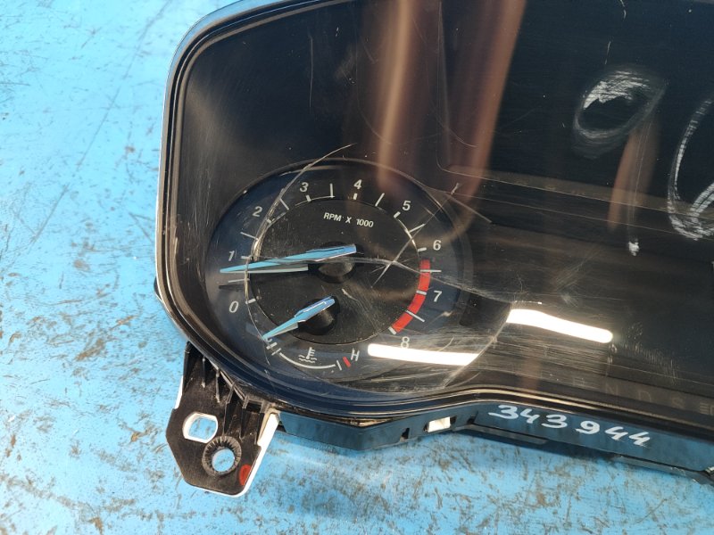 Панель приборов FORD FUSION 14- 2.7 twin turbo Панель приборов FORD FUSION 14- 2.7 twin turbo