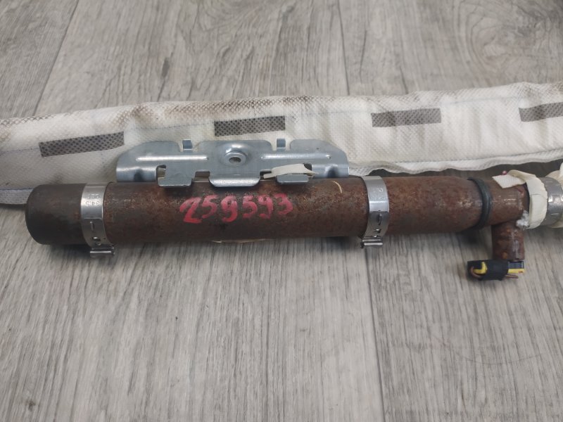 Подушка безопасности (штора) передняя левая VOLKSWAGEN PASSAT B7 11-15 2.5 CBUA