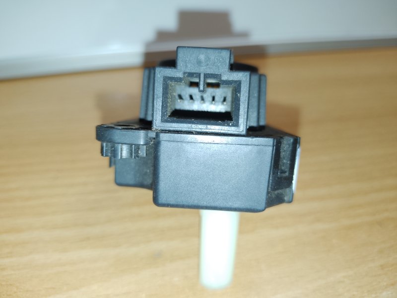 Моторчик заслонки печки OUTLANDER GF 12-