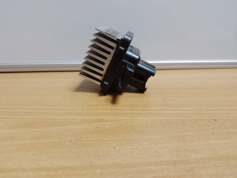 Резистор печки MITSUBISHI OUTLANDER GF 12-