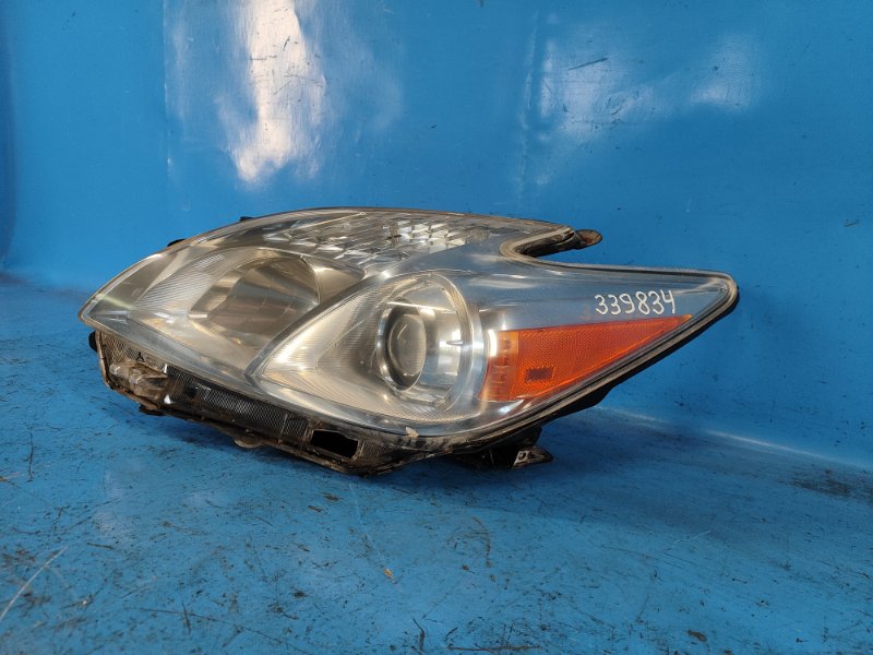 Фара левая PRIUS - 30 09-17 Фара левая PRIUS - 30 09-17